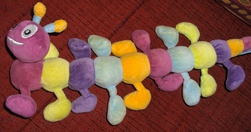 B11g doudou peluche chenille - /,