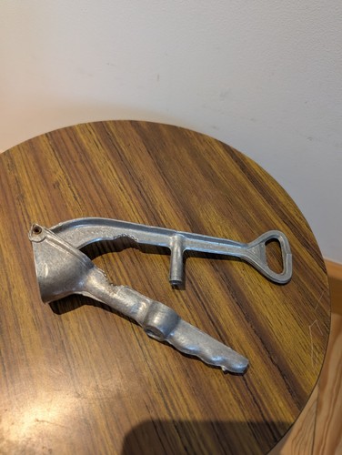 Ancien presse ail - en, aluminium