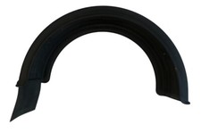 Mercedes W602 T1 310D A6018820301 Garniture de passage de roue arrière