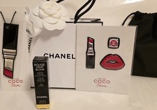 CHANEL Coco Blum rouge à lèvres,miroir,autocollants collector, pochon...