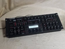 Synthétiseur numérique de bureau Access Virus TI avec alimentation