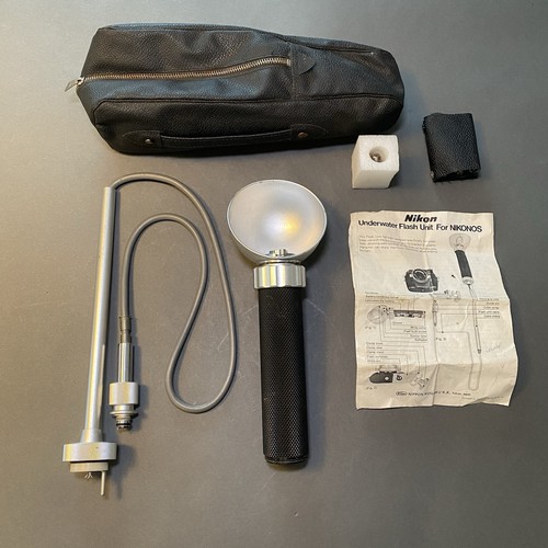 Nikonos underwater flash unit - nikonos,