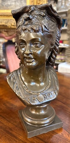 Buste bronze jeune femme - jeune,