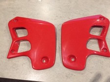 Plaques latérales Honda Mugen