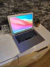 Apple MacBook Air 13,3” (128Go SSD, Intel Core i5 5ème Génération,  2015