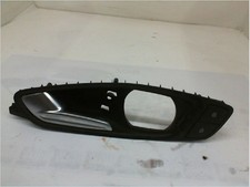 Poignee int porte avg occasion AUDI A1 Phase 1 - 1.6 TDI 90ch -