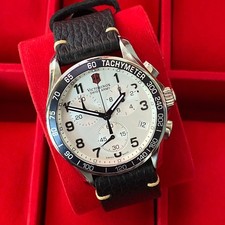 RARE MONTRE HOMME VICTORINOX