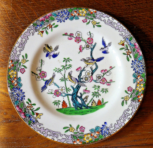 Ancienne petite assiette