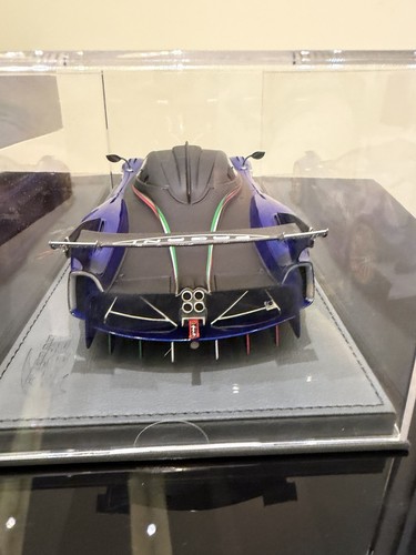 Pagani huayra model bbr 18 - pagani, 1:18