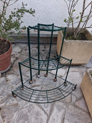 Porte plante fer trois - en,