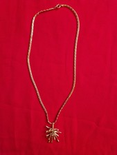 Collier Sculpture "hérisson" Charles Jourdan des années 90.