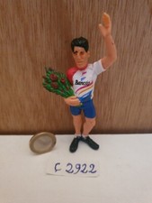 38) figurine coureur cycliste