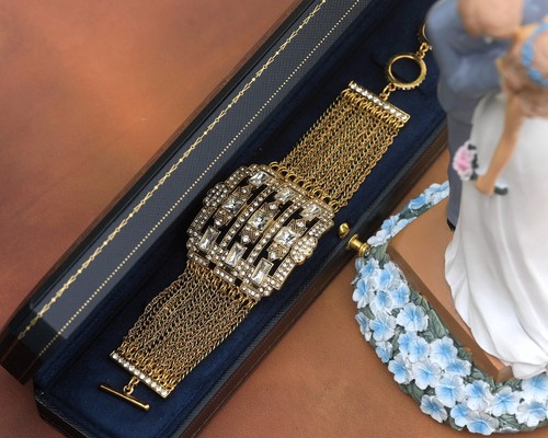 Gros bracelet doré - gros,