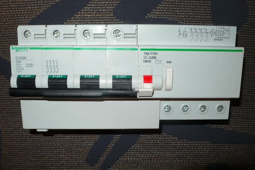 Disjoncteur differentiel 80a - disjoncteur,