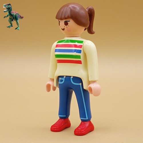 Playmobil-figurine-femme-médi