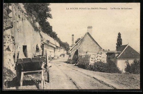 Cpa roche posay les bains - la, roche-posay-les-bains