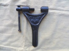 Ancien outil - Atelier MOTO VAR 56bis