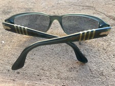 Lunettes de soleil Persol modèle 2634-S vintage