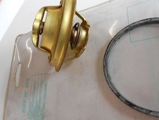 THERMOSTAT CITROEN XM.PEUGEOT 405 TD PEUGEOT 605 TD.PIECE NEUVES  .