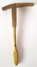 Ancien marteau à sucre ciselé,  Berbère em métal, bronze.