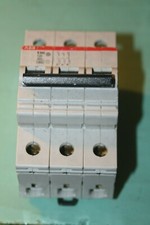  Disjoncteur C20 3 Pôles 20A  ABB S243 