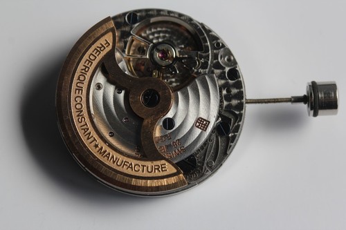 Frederique constant mouvement - constant,