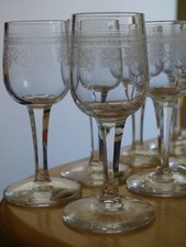 BACCARAT 6 ANCIENS VERRES A
