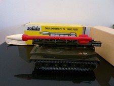 SOLIDO N° 208 CHAR AMPHIBIE PT. 76 LANCE FUSEE TBE EN BOITE