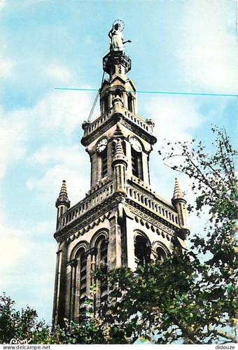 Carte postale vezelise - -,
