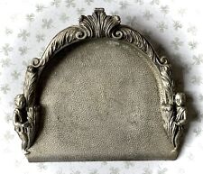 Ramasse-miettes ancien en