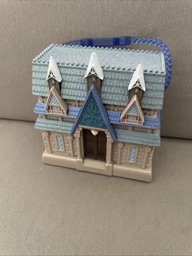 Chateau reine des - la, neiges