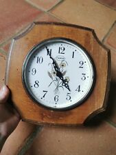 Pendule murale Trophy ancienne en bois