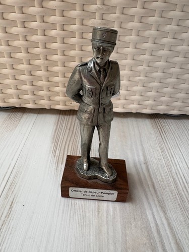 Officier sapeur pompier - officier, sapeur-pompier