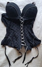 Guêpière 4 jarretelles