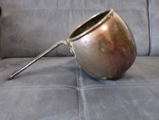 superbe et ancienne louche ou autre utilisation en cuivre et fer forgé a voir!