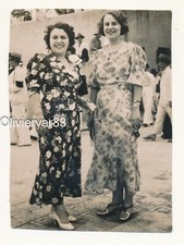 Vintage photo - 2 pretty women in flower pattern dresses