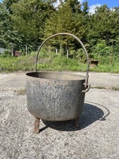 Chaudron en fonte fait main du 19ème siècle- 58 cm