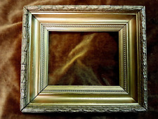 Cadre ancien en bois et stucs dorés, Barbizon, XIXème