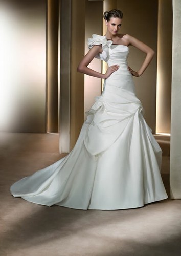 Pronovias wedding dress - wedding,