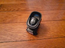 Interrupteur lève vitre MERCEDES classe C W 203 OEM A2038200210  A 203 820 02 10