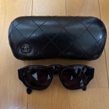 Lunettes de soleil CHANEL