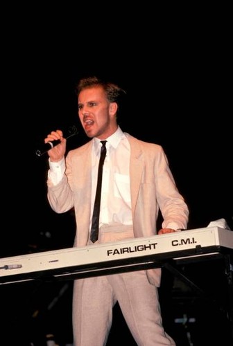 Thomas dolby playing fairlight - playing,