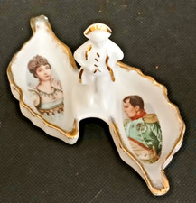 Originaux salerons en porcelaine de luxe FD forme Corse  à l'effigie de Napoléon