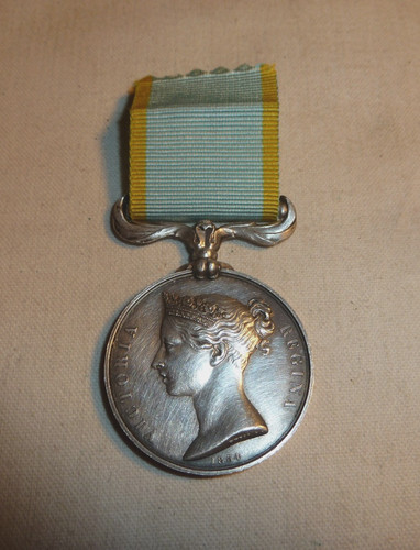 Ancienne medaille guerre - la,