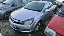 Moteur OPEL ASTRA H GTC PHASE 1 55568513
