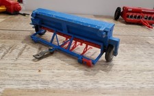 Tracteur semoirs britains siku