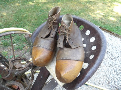 Anciens sabots - , de