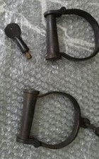 Menottes anciennes style ancien manilles accessoires menottes anciennes et bo...