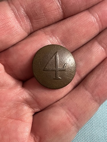 Bouton 4eme swiss - bouton, du