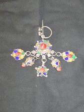 FIBULE ANCIENNE KABYLE EN ARGENT CORAIL ET EMAUX DEBUT DU XXème siècle